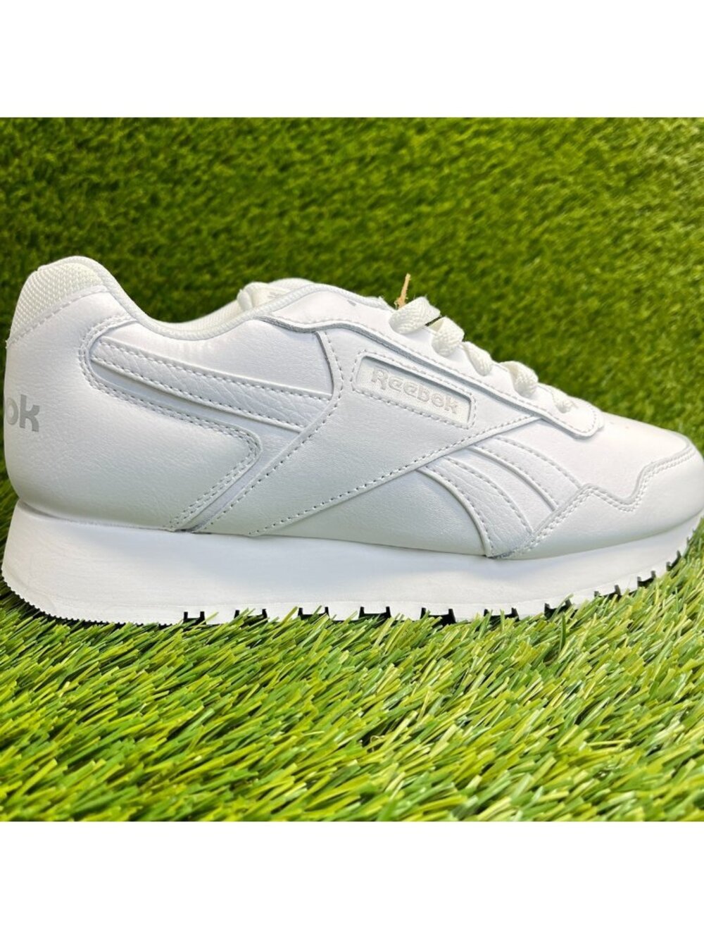 Reebok Glide Boys Size 5.5Y Triple White Athletic Leather Walking Shoes Sneakers
